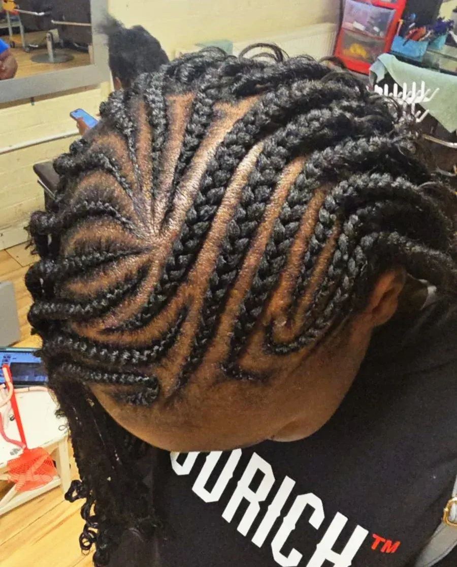 African woman with cornrow braids